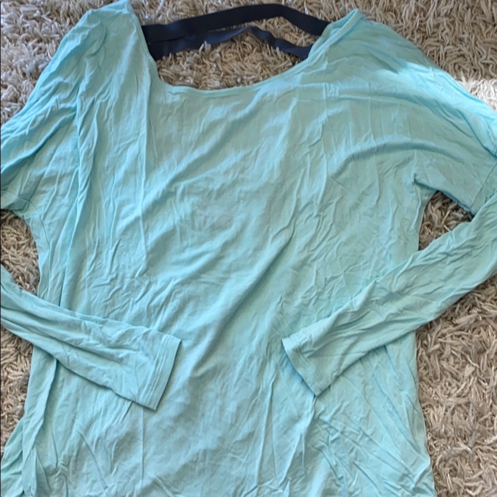 Champion open back flowy long sleeve